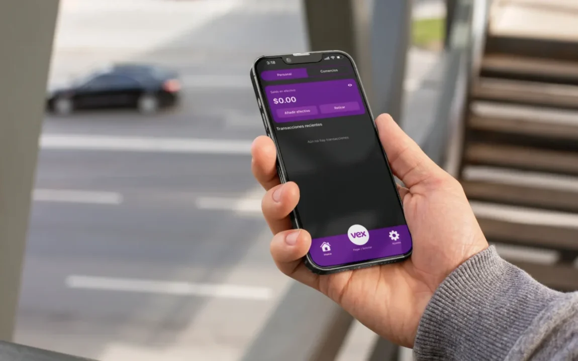 Uso de la app Vex Wallet en un celular para mandar dinero y gestionar remesas desde USA